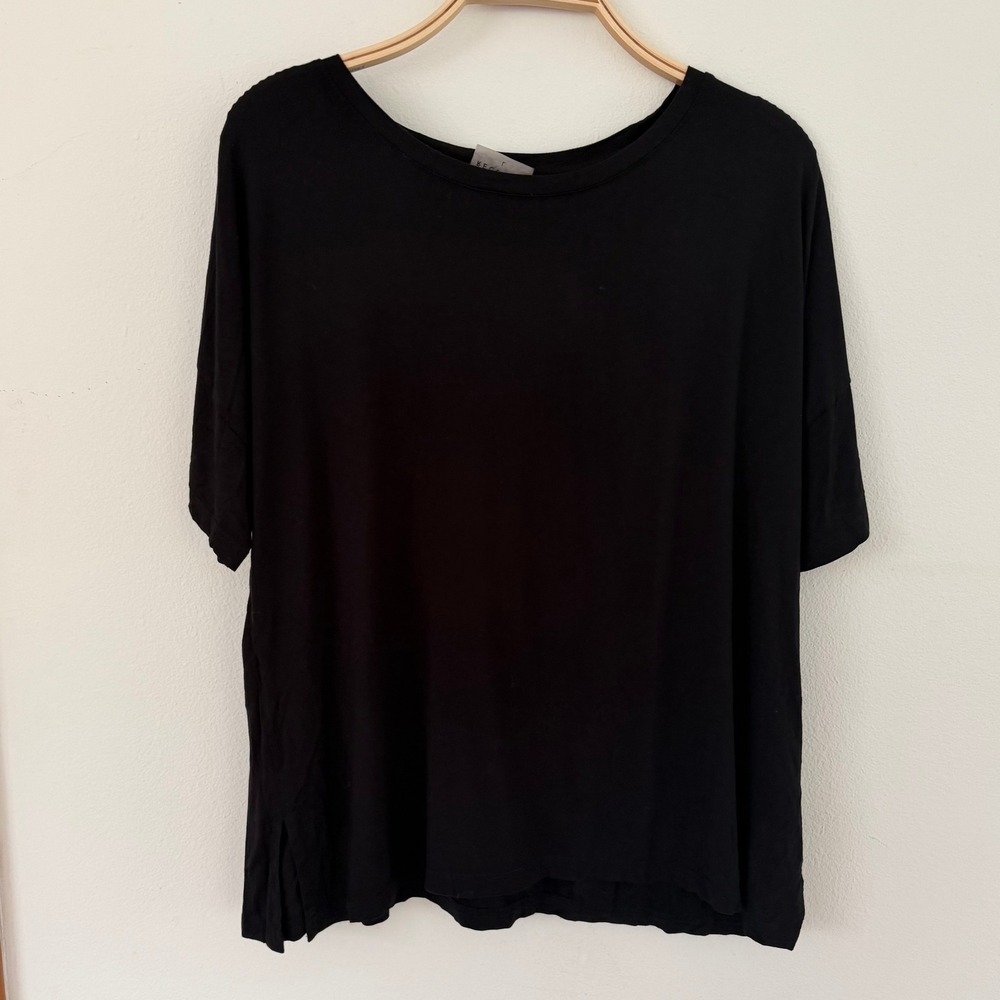 Recliner Womens Black Bamboo Viscose Relaxed Short Sleeve Top Side Slits Size L